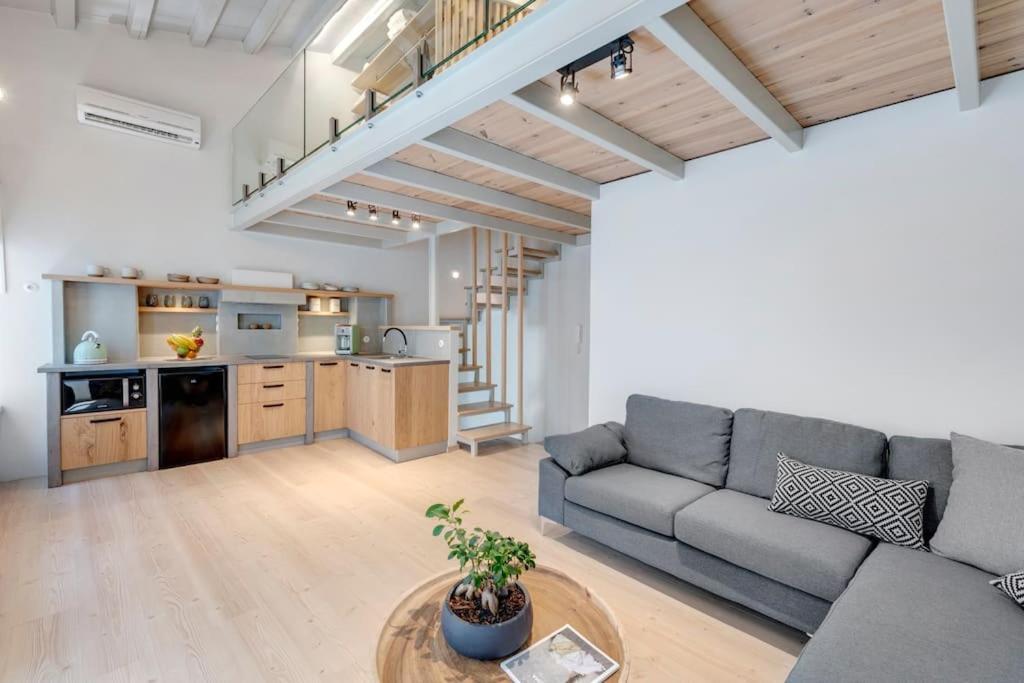 דירות ארמופוליס Nomade Vibrant Living Loft מראה חיצוני תמונה